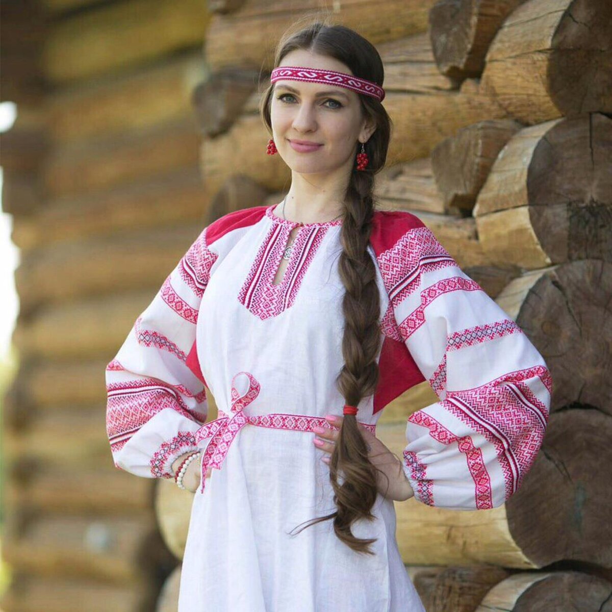 Girls in Slavic costumes in Natal